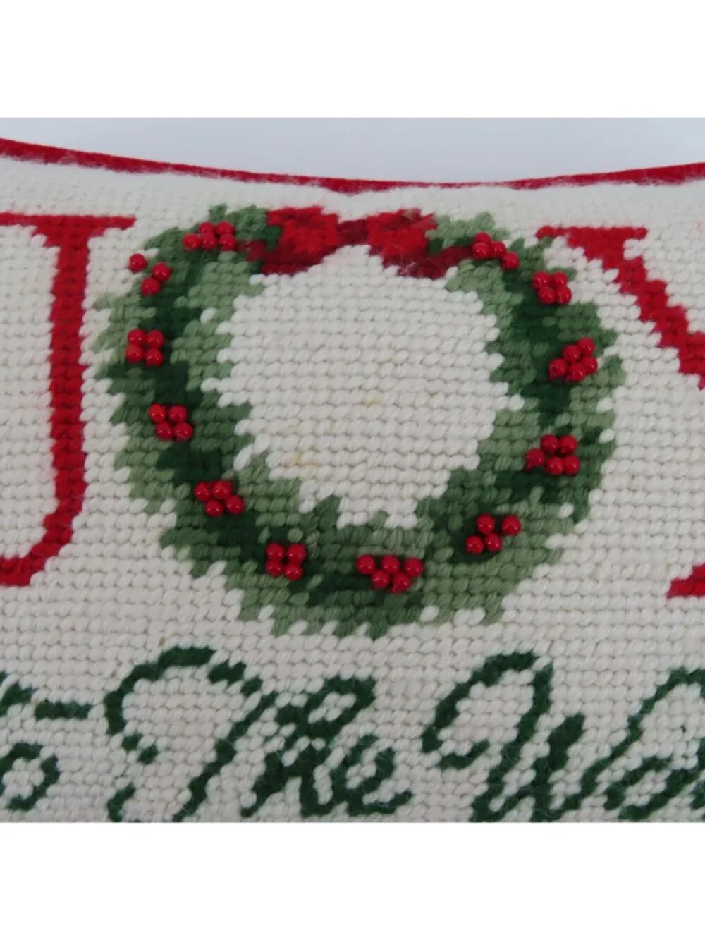Joy To The World Needlepoint Pillow 8.5in x 6in Wreath Berries Christmas Holiday